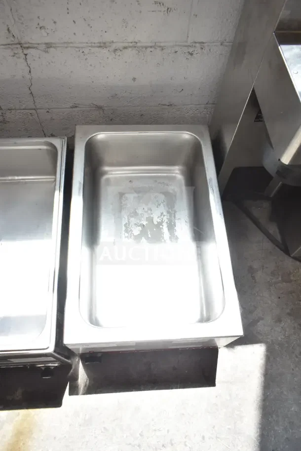 Avantco 177W50 Commercial Countertop Food Warmer, stainless steel, 120V, 1 Phase, used condition, slight discoloration inside.
