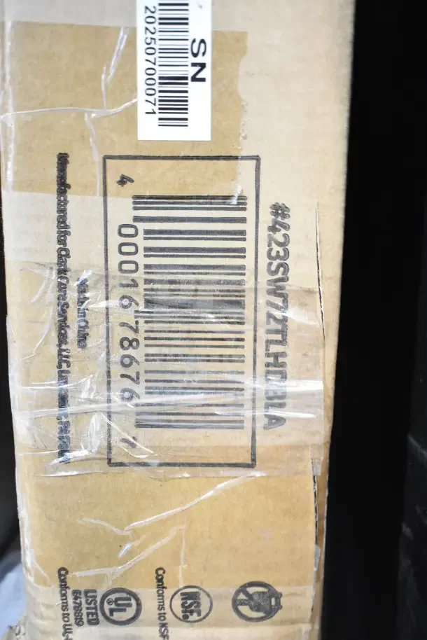 Box for ServIt 423SW72TLHDBLA 72" Double Strip Warmer. Visible scratches, barcode, and UL, NSF certifications. Brand new condition.