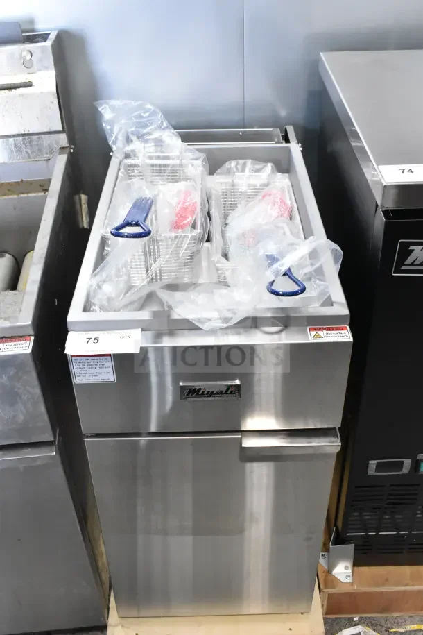Migali C-F50-LP Commercial Propane Deep Fryer, brand new, 120,000 BTU, includes baskets, stainless steel, serial C-F50-LPUSB2CPBU001.