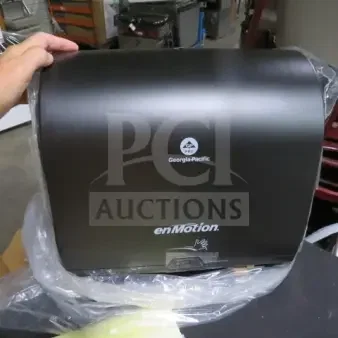 One NEW En Motion Automatic Hands Free Paper Towel Dispenser. #59488A.