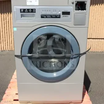 BRAND NEW SCRATCH-N-DENT! Crossover 3.5 cu. ft. 27